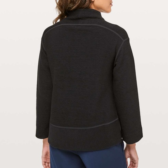 Lululemon On Repeat too - Picture 7 of 7